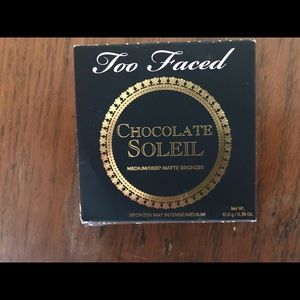Too faced bronzer